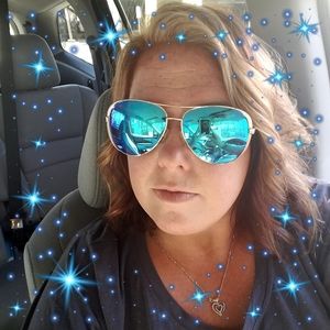 Meet your Posher, Kristen